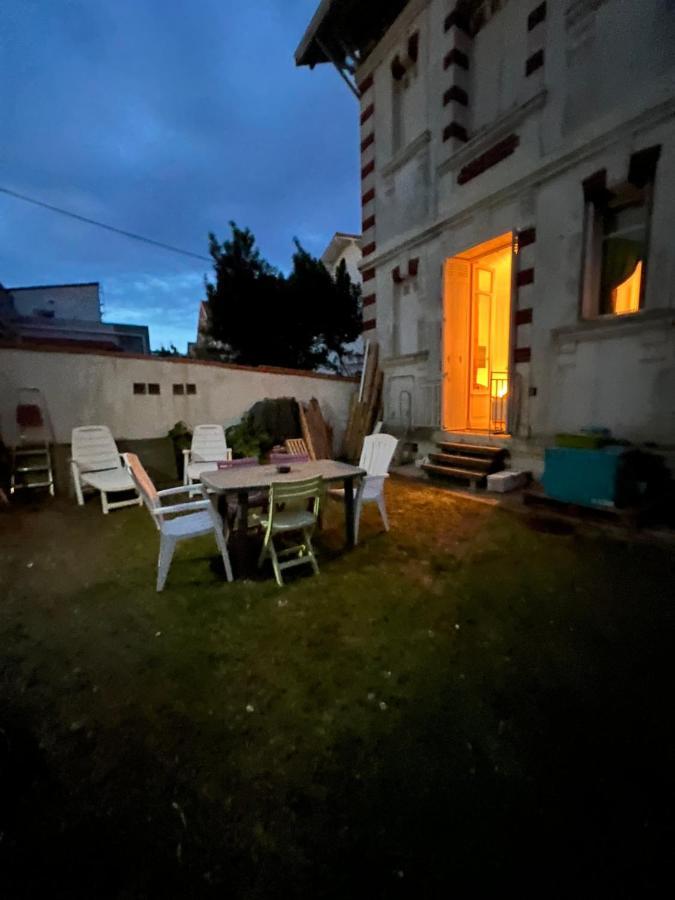 Chambre Sur La Falaise De Pontaillac Во-сюр-Мер Екстер'єр фото